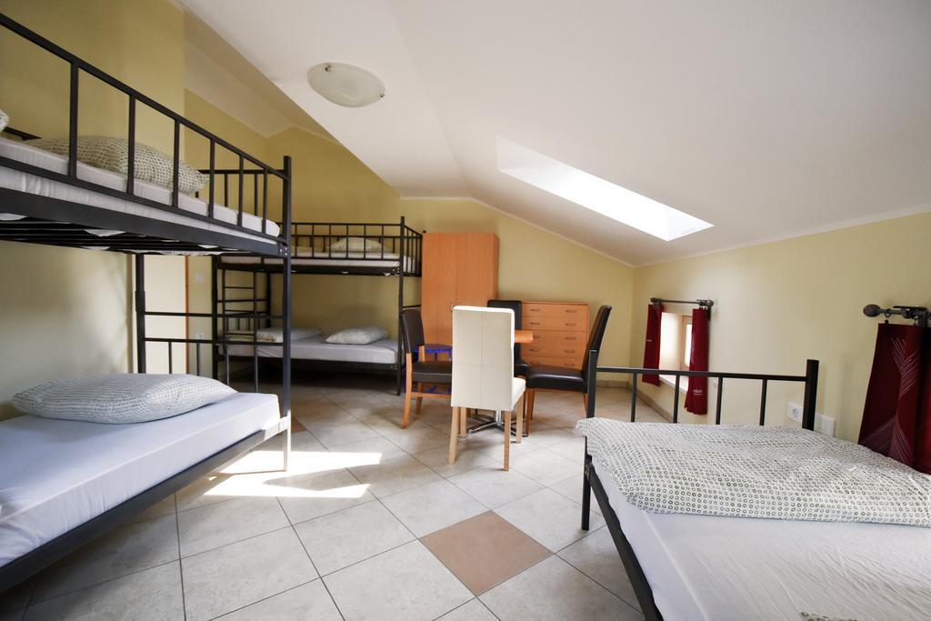 Hostel X Point Кобарид Экстерьер фото